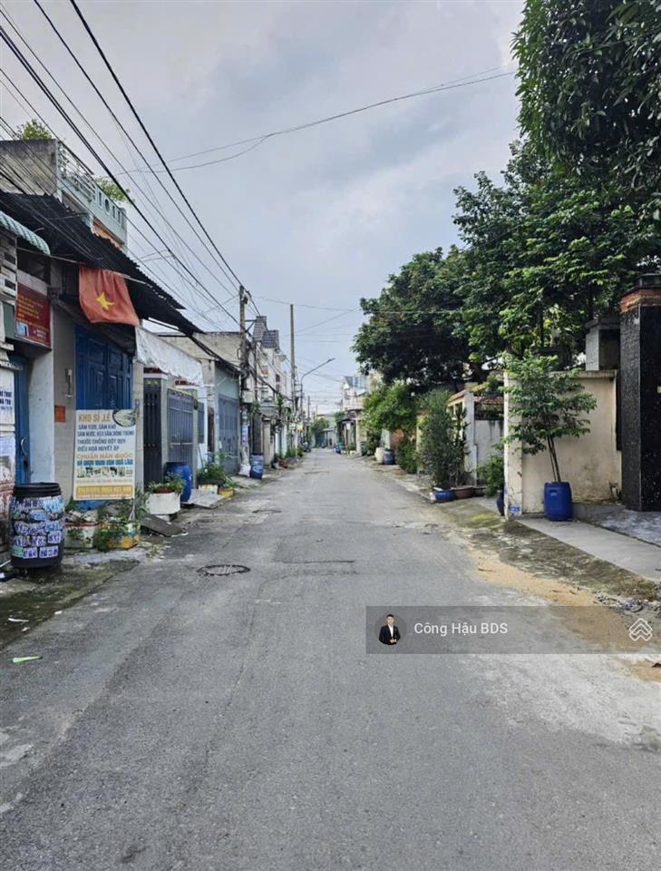 Nhà 4t mt phan đăng lưu, p. dĩ an. gần tttm vincom. dt 148,1m2 (4x36.5m) odt 134m2. giá 5.95 tỷ