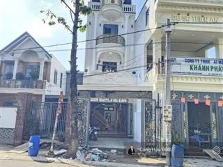 Nhà 3 tầng mt nguyễn đình chiểu, p. đông hoà. dt 100m2(5x20m) odt 66.5m2. gồm 4pn  5wc, 8.3 tỷ