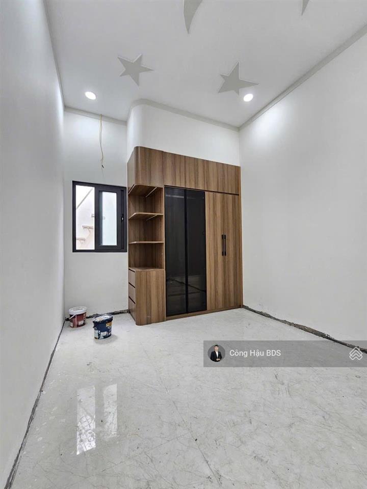 Nhà 2 tầng hẻm 5m đ. nguyễn công trứ, p. đông hoà. dt 70m2 (4x17.5m). sổ hoàn công. giá 4.8 tỷ tl