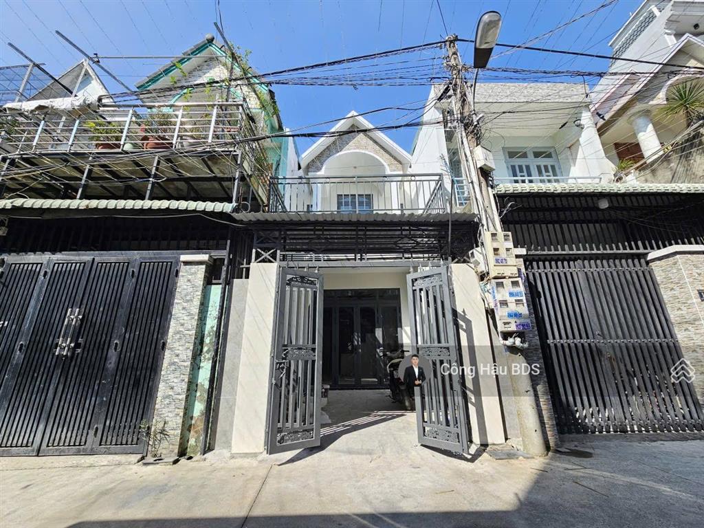 Nhà 2 tầng hẻm 5m đ. nguyễn công trứ, p. đông hoà. dt 70m2 (4x17.5m). sổ hoàn công. giá 4.8 tỷ tl