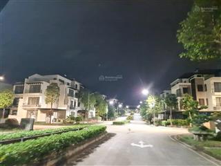 Bán bt hàng hiếm tại phú cát city, 60 triệu, 180m2, 6pn, 5vs, 4 tầng, sổ đỏ