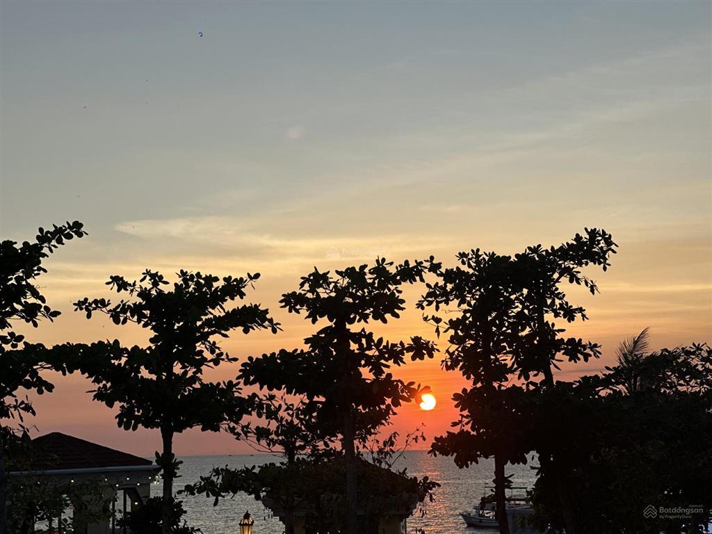 Chính chủ cần bán tầng cao toà s4