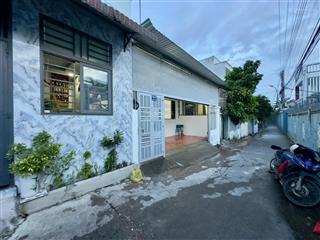 Nhà gần biển 4,5 tỷ dt 84,4m2 ô tô đậu trong nhà, nha trang, khánh hòa