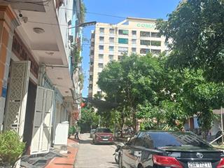 Phân lô ô tô tránh đỗ ngày đêmtrước nhà là sân chung cư50m ra lê trọng tấnhà đông 12.5 tỷ (ctl)
