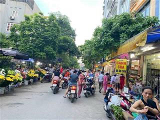 Lô góc ngô thì nhậmhà đông. 47m2x5 tầng thang máy, kinh doanh đỉnh, ô tô tránh đỗ vào nhà, 13.5 tỷ