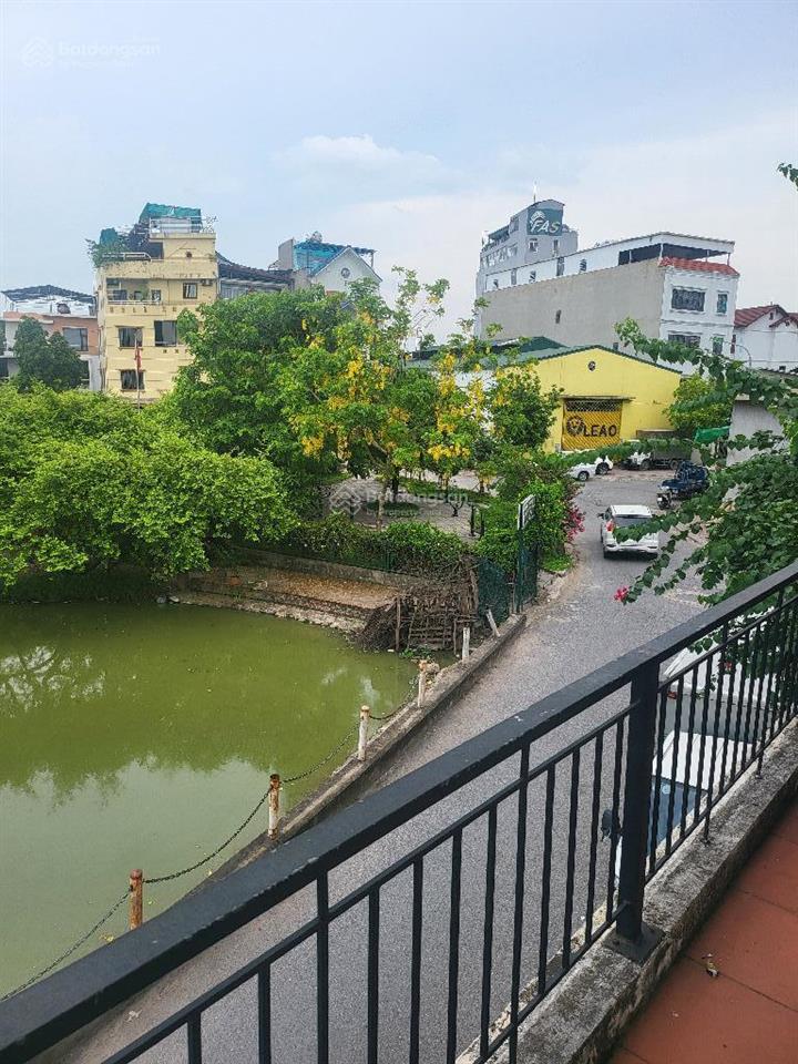 Bán đất view mặt hồ đập tranh dt 105m2, mt 5,5m giá 16,9tỷ phân lô vỉa hè ôtô tránh, kinh doanh