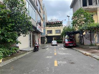 Bán đất phân lô tái định cư cự khối 70m², mt 5,5m ôtô tránh vỉa hè giá chào 11 tỷ có thương lượng