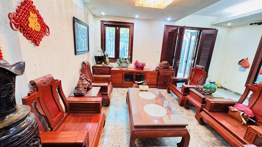 Bán nhà biệt thự trung ương đảng 160m², nhà 4 tầng, mt 23m, lô góc 3 mặt tiền, giá 39,5 tỷ tl