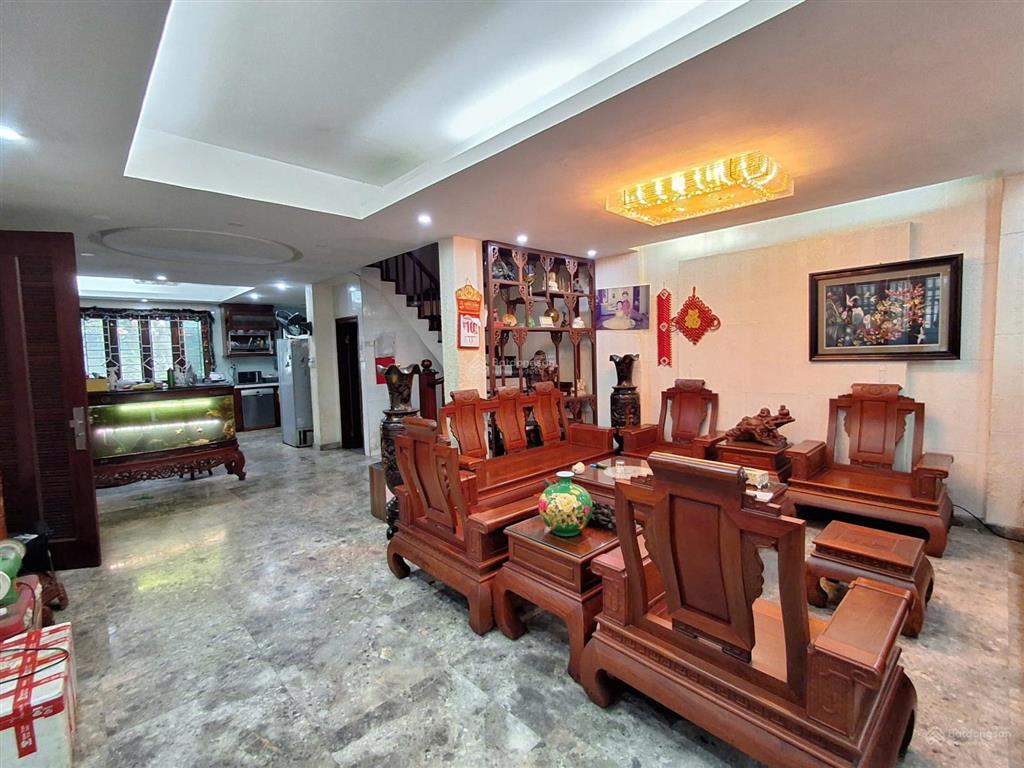 Bán nhà biệt thự trung ương đảng 160m², nhà 4 tầng, mt 23m, lô góc 3 mặt tiền, giá 39,5 tỷ tl