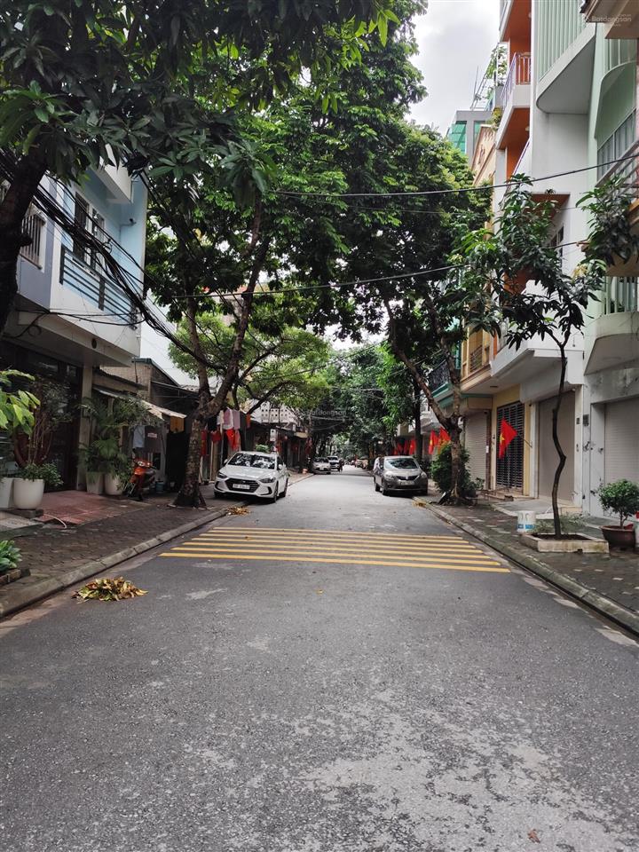 Bán đất phân lô khu 918 phúc đồng 60m², mt 4m vỉa hè ôtô tránh giá 15,8 tỷ tl