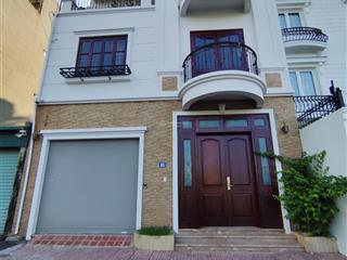 Bán nhà mặt hồ cự khối 80m², mt 8m nhà 4 tầng vỉa hè ôtô tránh giá 16,9 tỷ tl