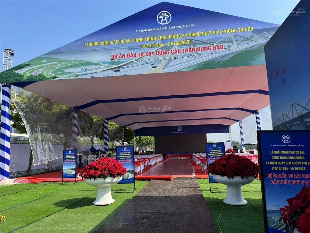 Bán đất khu phân lô 918 phúc đồng 80m² , mt 7,6m vỉa hè ôtô tránh giá 19 tỷ tl .