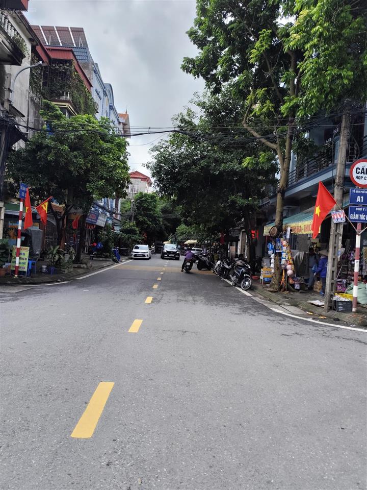 Bán đất khu phân lô 918 phúc đồng 80m² , mt 7,6m vỉa hè ôtô tránh giá 19 tỷ tl .