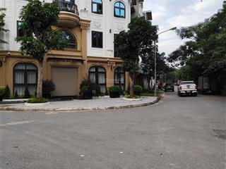 Bán nhà thượng thanh 105m²,mt 7m, 4 tầng thang máy vỉa hè ôtô tránh giá 28 tỷ tl