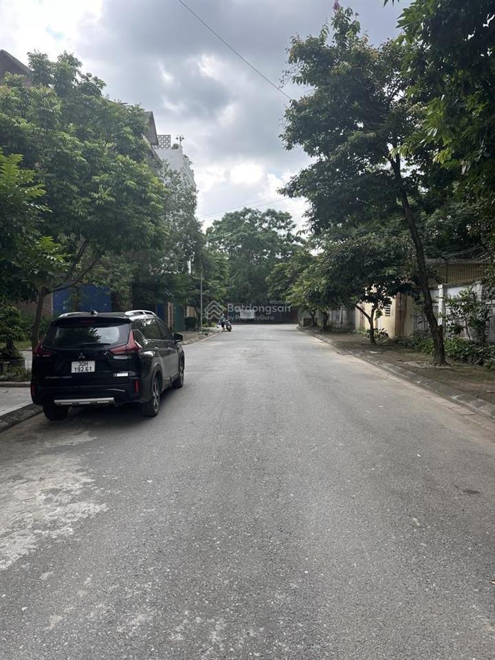 Bán nhà thượng thanh 105m²,mt 7m, 4 tầng thang máy vỉa hè ôtô tránh giá 28 tỷ tl