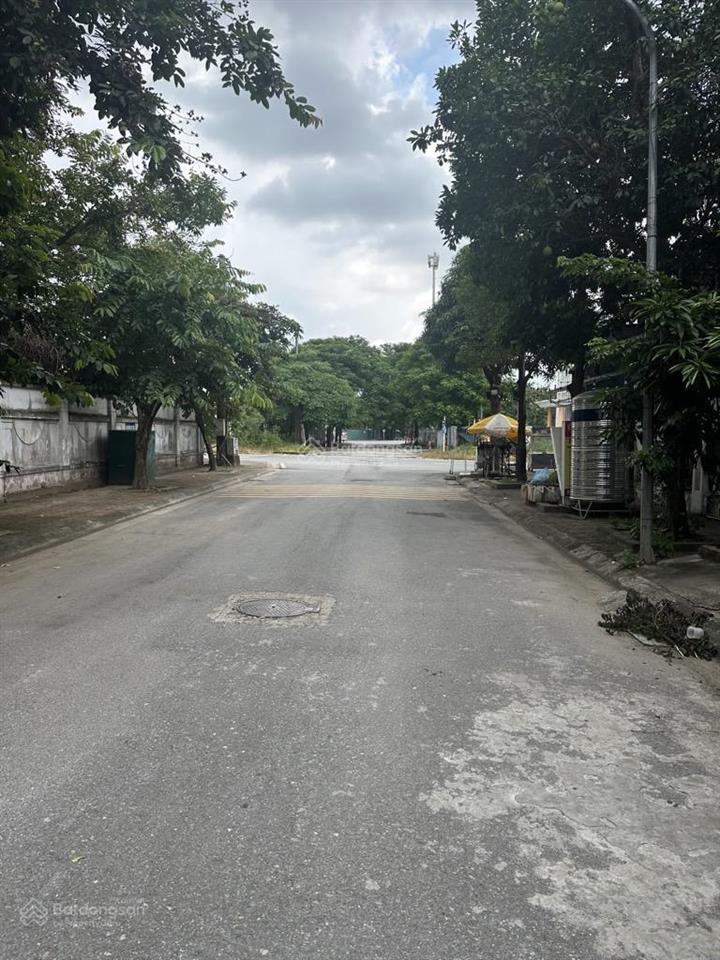 Bán nhà thượng thanh 105m²,mt 7m, 4 tầng thang máy vỉa hè ôtô tránh giá 28 tỷ tl