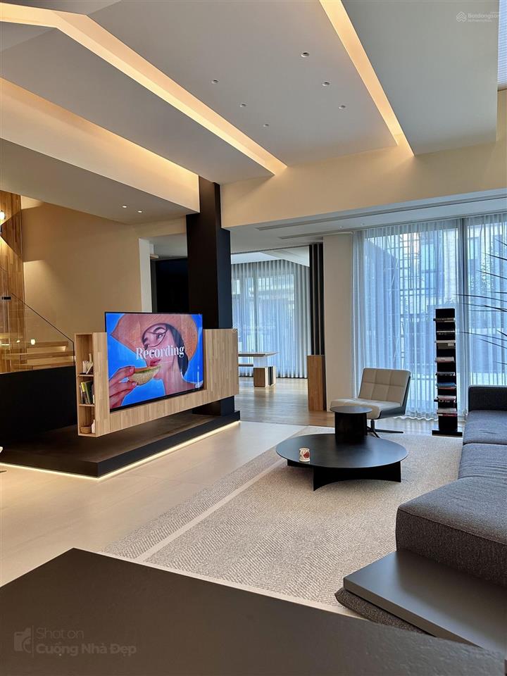 Cần bán căn hộ 4.5 tỷ gần time city, phố minh khai 50m2 1 ngủ.  minh anh 0944 394 ***