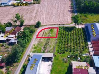 Hàng hiếm (lô góc 2 mặt tiền) 75,5m2 giá 450tr đối diện cổng kcn phước đông  0335 801 ***