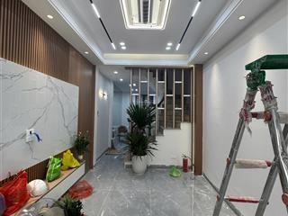 Bán nhà kim giang, hoàng mai 8,6 tỷ, ngõ nông, 2 thoáng gần phố 40m2*5t
