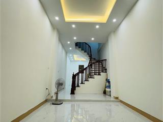 Cần bán  nhà ngõ ôtô kim giang kinh doanh  gần phố  38m25t