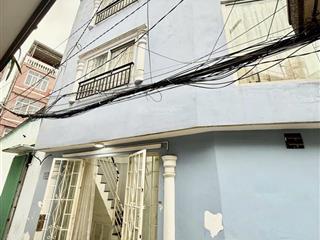 Nhà đẹp 2 lầu, trần bình trọng, p5 bình thạnh. giá 3 tỷ có thương lượng.  0908 120 ***