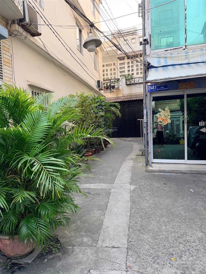 Nhà 3 tầng phan xích long, phú nhuận  hẻm thông sát mặt tiền  4,85 tỷ.  0908 120 ***