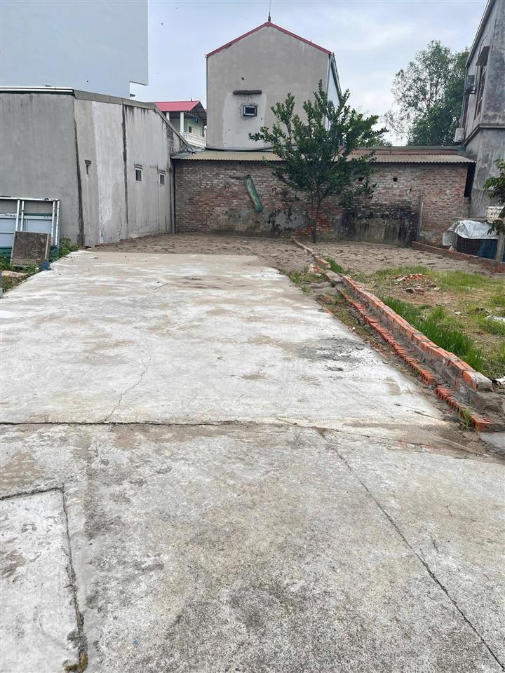 Nhỉnh 4 tỷ có đất mỹ hưng đường ô tô