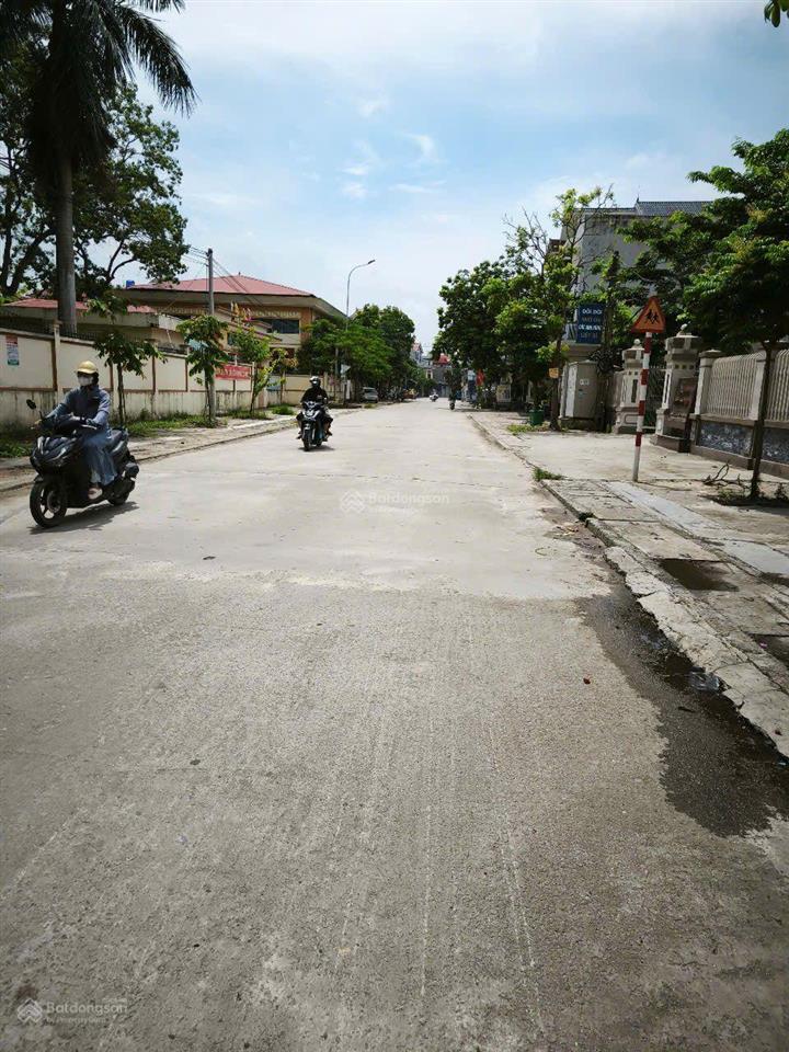 Bán đất an bình đường thông ô tô 7 chỗ tránh xe máy 70m ra ql17 dt 94m2, 2.52tỷ