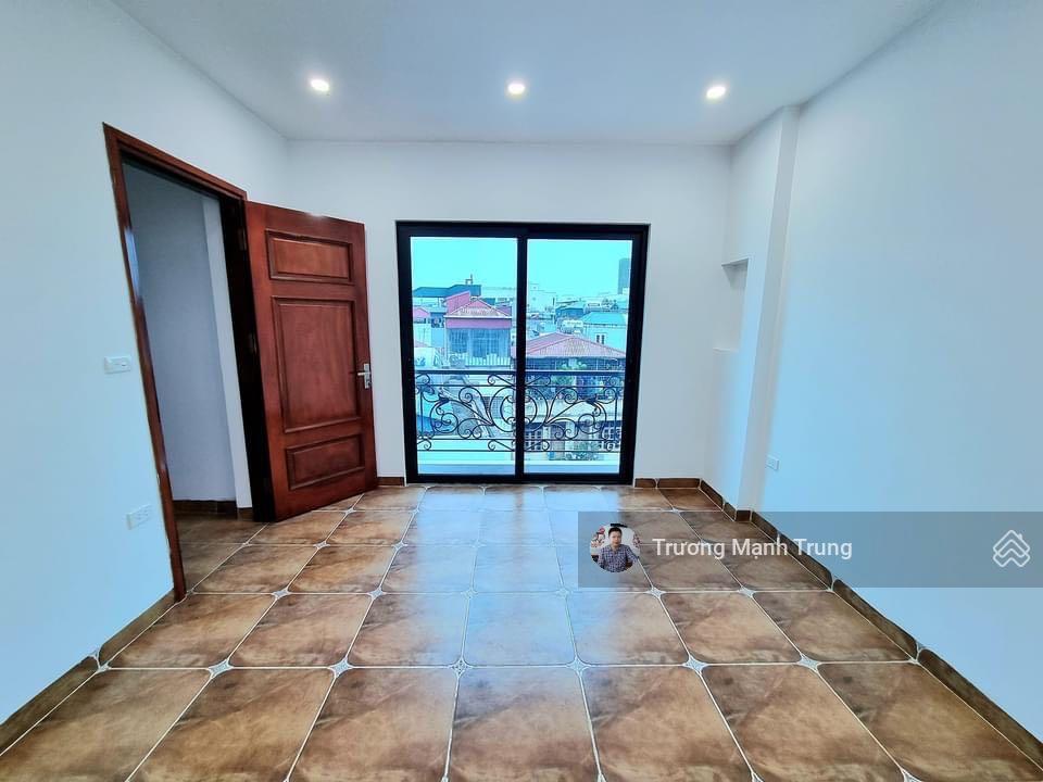 No 1! la thành ngõ to 5 tầng thang máy, full nội thất, ngõ rộng 50m ra ô tô, gần hồ hoàng cầu