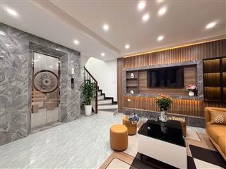 Cực nóng! tôn đức thắng mới tinh, thang máy, ô tô đỗ sát, 5 tầng nội thất, ở ngay