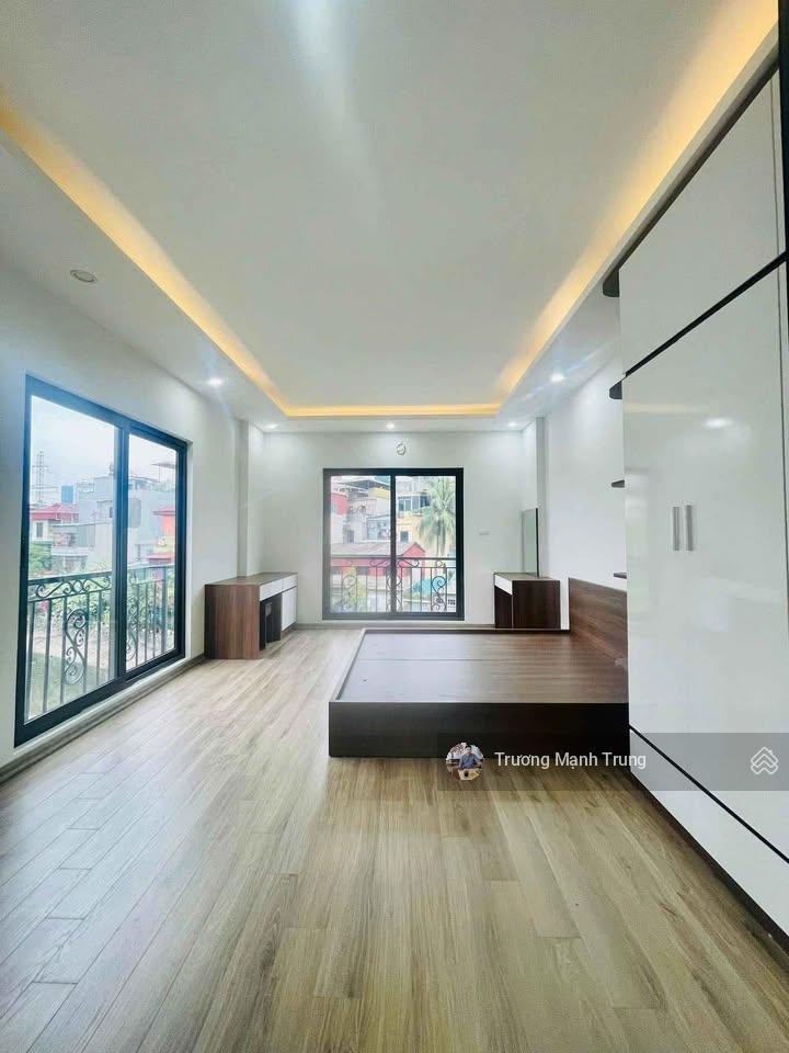 Đẹp điên ! tây sơn  thái thịnh lô góc 2 thoáng, 20m ra ô tô full nội thất, ngõ to cực sạch sẽ.