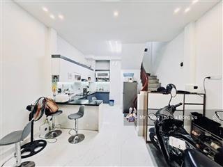 Mê hồn! ngõ đẹp nguyễn lương bằng, nhà mới tinh, lô góc nội thất xịn kh xách va ly về ở