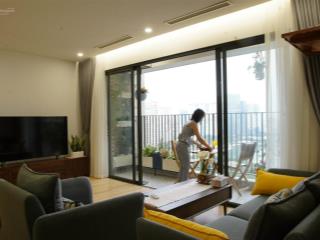 Chính chủ bán cc tràng an complex dt 104m2 3pn, full nt, view hồ tây, sđcc, giá 8,5 tỷ o971085383