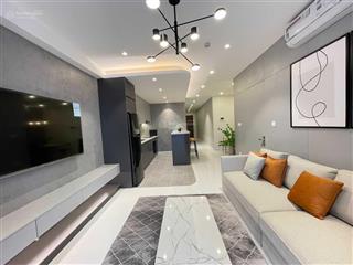 Chính chủ bán ch b6 giảng võ ba đình, dt 82m2 2pn full nt đẹp sđcc view hồ giá 10.9 tỷ o971085.383