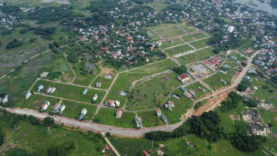 Gia đình cần tiền bán gấp lô đường trục chính 50m, 65m, 100m. khu tđc bình yên, giá làm việc nhanh