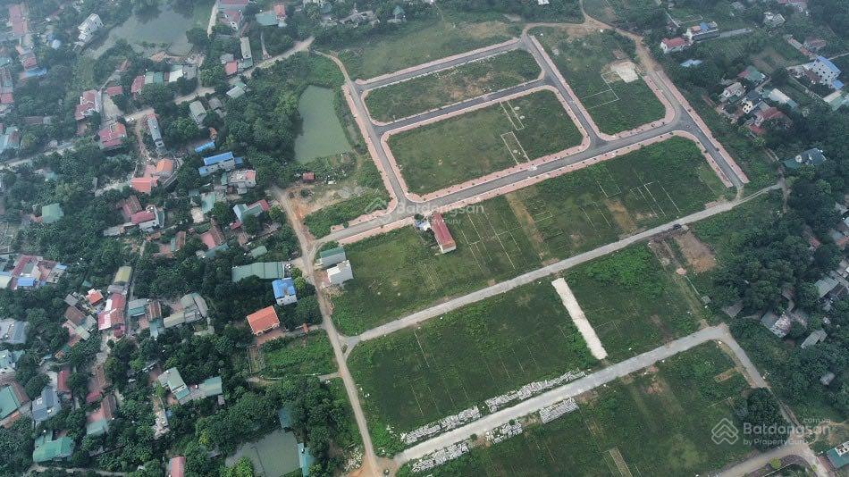 Gia đình cần tiền bán gấp lô đường trục chính 50m, 65m, 100m. khu tđc bình yên, giá làm việc nhanh