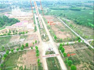 Gia đình cần tiền bán gấp lô đường đôi 100m  khu tái định cư đại học quốc gia, giá làm việc nhanh