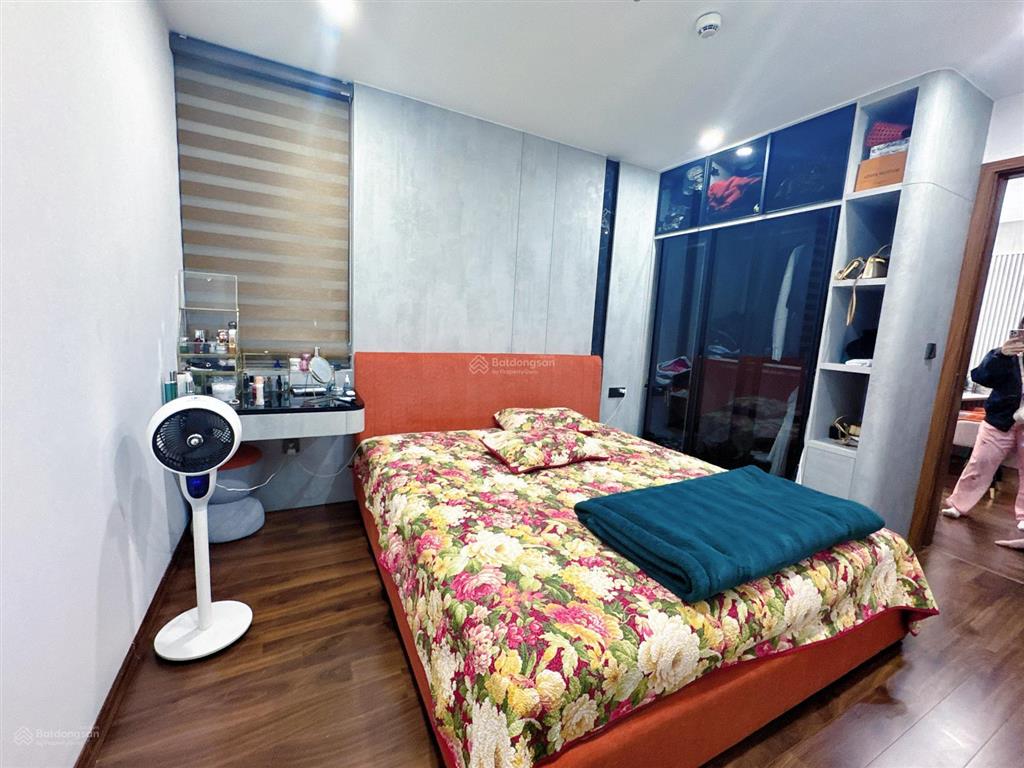 Chính chủ bán căn 2 ngủ nhà ở có sổ full đồ