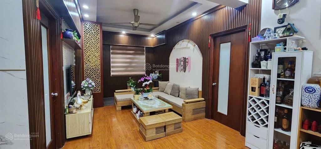 Chính chủ cần bán căn 2 phòng ngủ kđt hồng hà nhà ở có sổ, có đồ. ac quan tâm ib e. 0973 767 ***