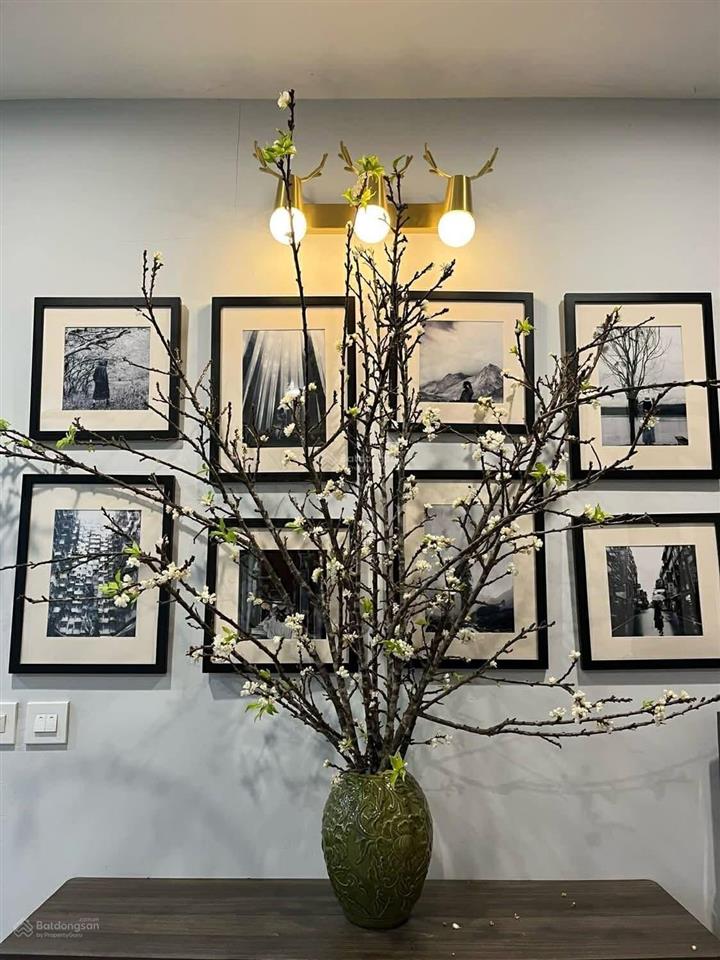 Chính chủ cần bán căn 2 phòng ngủ khu đô thị hồng hà, nhà ở có sổ full đồ