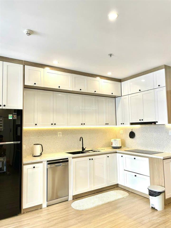 Chính chủ bán cắt lỗ căn 1n + gs giá 2.75 tỷ, full nội thất, tầng trung, hướng mát, có slot ô tô