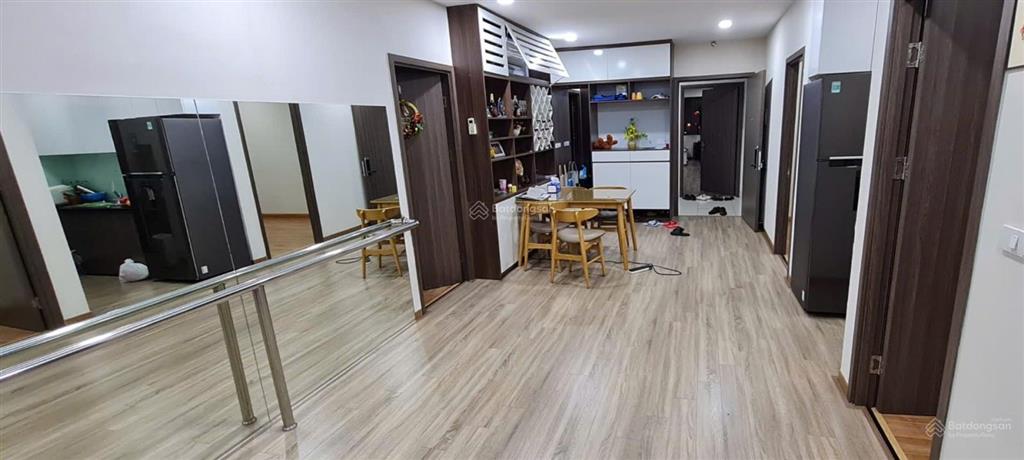 Bán căn 3 ngủ, 2 vệ sinh tòa xuân mai complex, hà đông giá chỉ 4. x tỷ