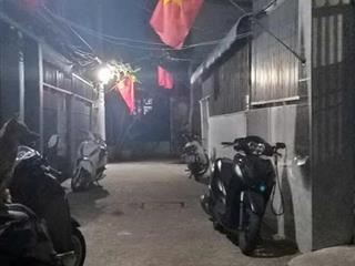 Chỉ 4 TỶ 3xx triệu – Nhà 2 tầng BTCT kiên cố – Vị trí cực kỳ đắc địa ngay Phạm Văn Đồng –
