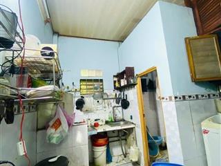 Nhà đẹp ngay chợ Thủ Đức, diện tích rông, sổ riêng, giá cực tốt tại khu vực chỉ 4,1 tỷ.!