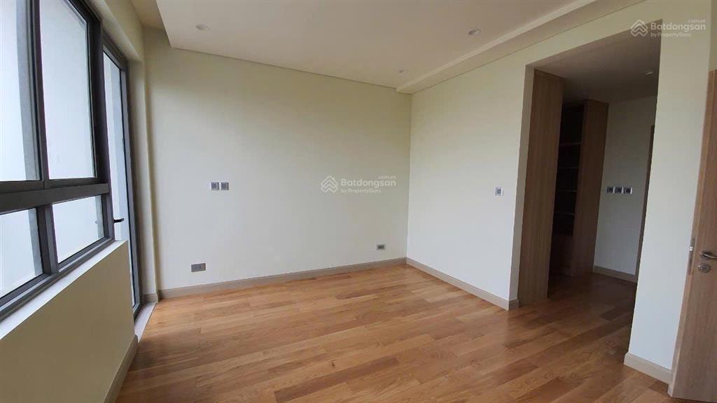 Bán căn góc rẻ nhất kđt the manor dt 120 m giá 45 tỷ. kd cực tốt. 0967 583 ***