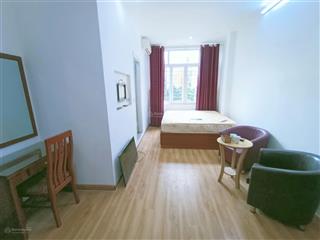 Chính chủ cho thuê phòng cửa sổ lớn ôtô đỗ cửa ngõ to giá 4tr3 ở duy tân  dịch vọng hậu