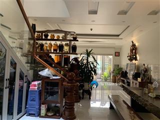 Biệt thự tặng full nội thất 284.1m2 13.1x21.4m đường 8m chủ nhiệt bán 19tỷ tl khu cư dân đồng bộ