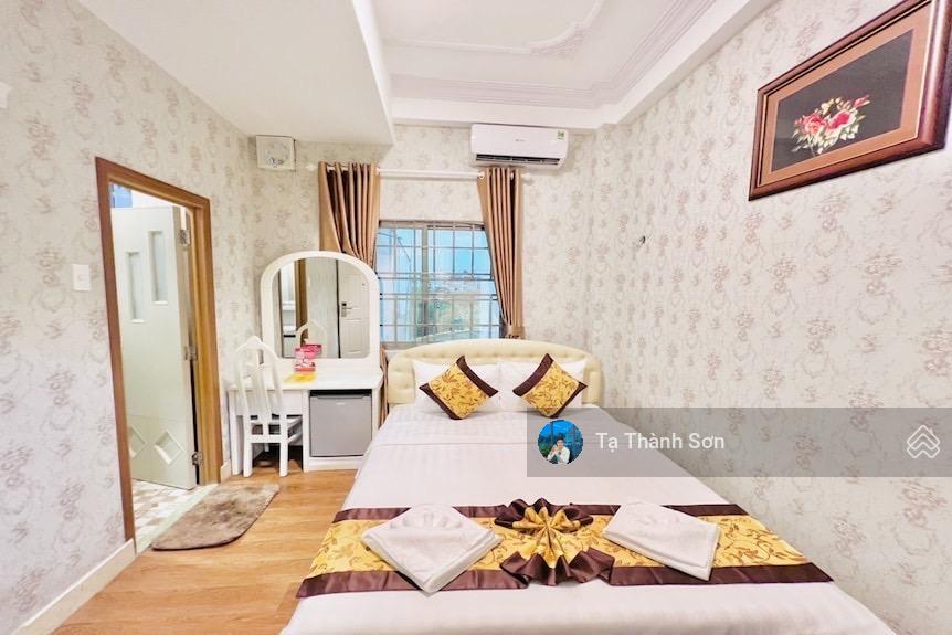 1100m2 sàn, khách sạn 50 phòng, doanh thu 400tr/tháng, 63tỷ, ngay aeon mall bình tân