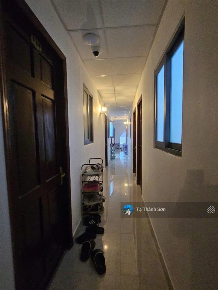 Thu nhập 5tỷ/năm toà nhà 9 tầng cạnh sân bay khu vip tân bình hcm, hơn 1500m2 sử dụng, gà đẻ trứng