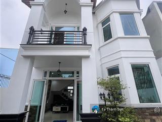 Biệt thự phố góc 2mt, ngay vạn phúc giáp ql13, nở hậu chính chủ xây tường 30cm chắc chắn vô cùng